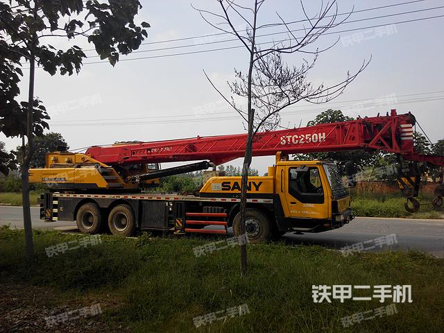 三一重工stc250h起重机