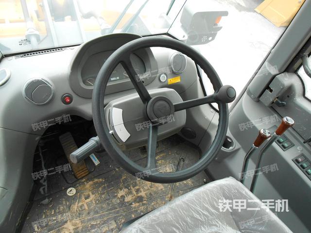 山东临工lg955n装载机