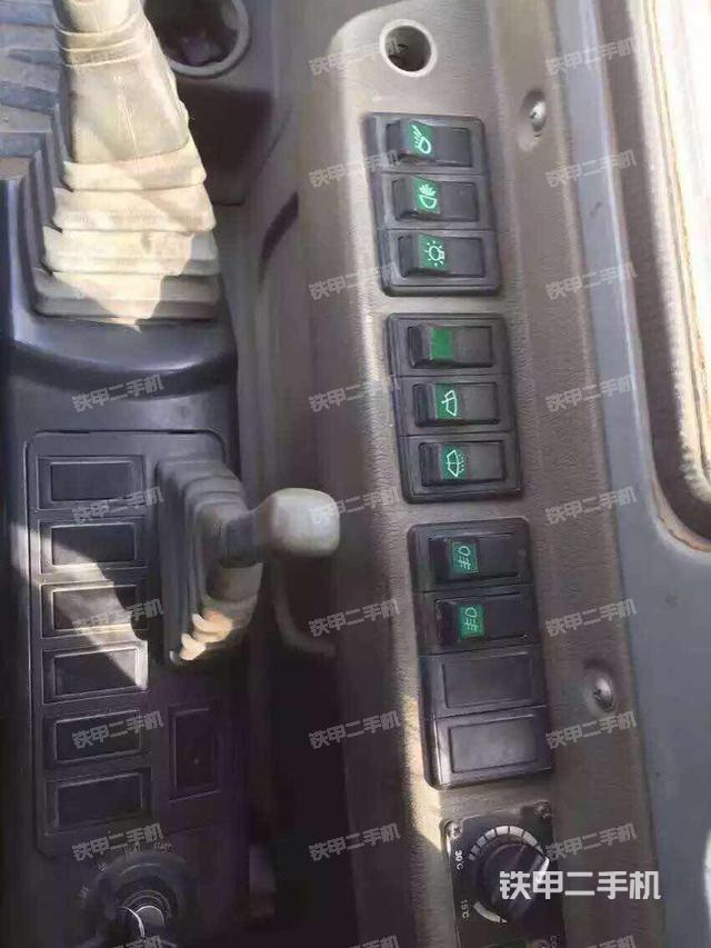 山东临工lg660挖掘机