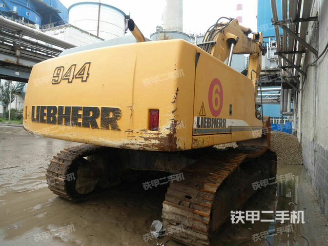 利勃海尔a944bhd挖掘机