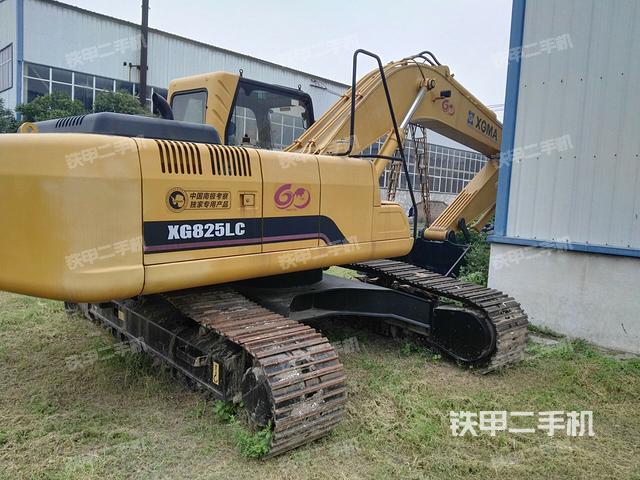 厦工xg825lc挖掘机