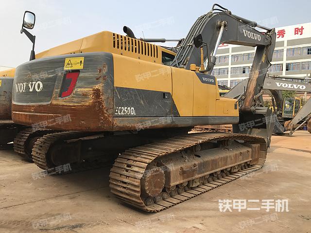 沃尔沃ec250dl挖掘机