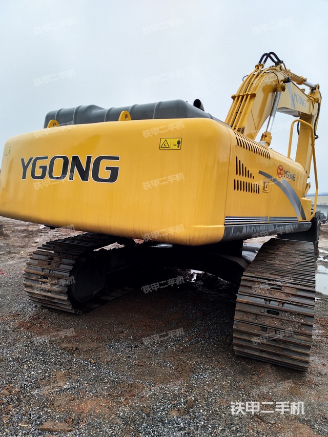 宜工cy230lc-8挖掘机