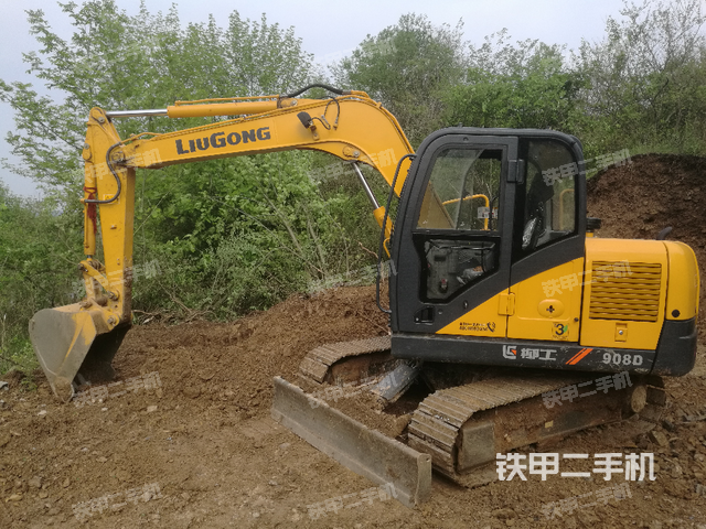 柳工clg908d挖掘机