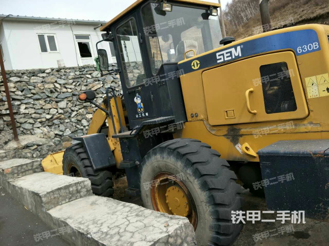 山工sem630b装载机