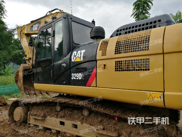 卡特彼勒330d2(tier 3)挖掘机