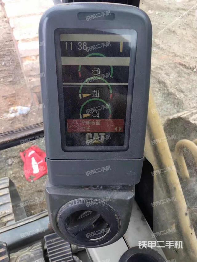 卡特彼勒320d挖掘机