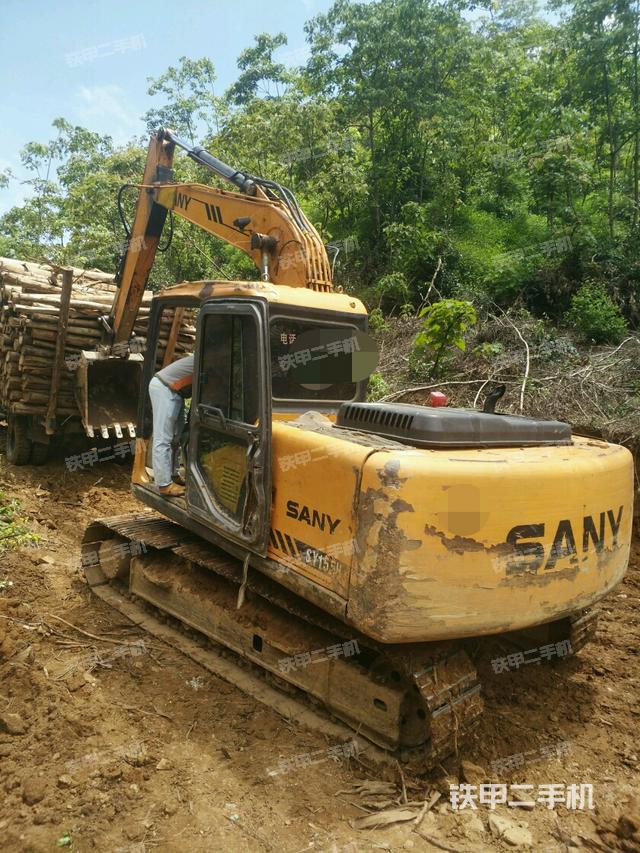 三一重工sy135c-8挖掘机
