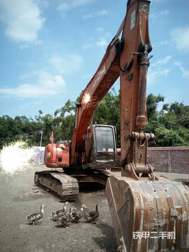 日立ex220-5挖掘机