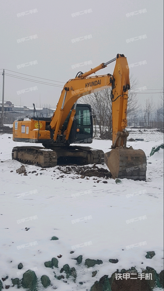 现代r225lc-7挖掘机