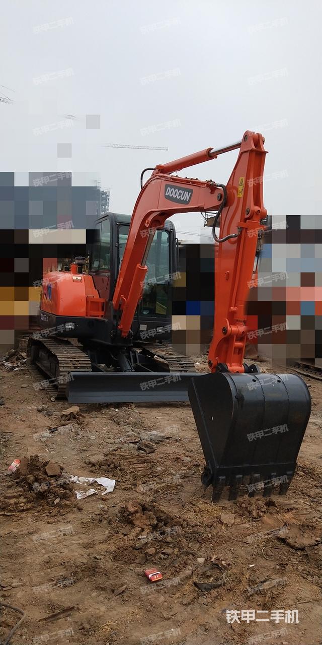 斗山dh60-7挖掘机