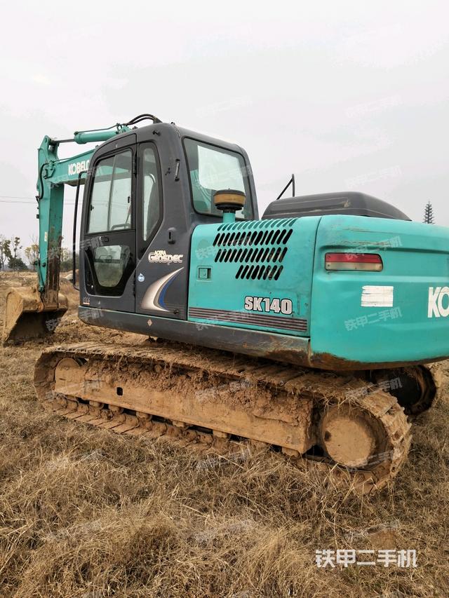 神钢sk140lc-8挖掘机