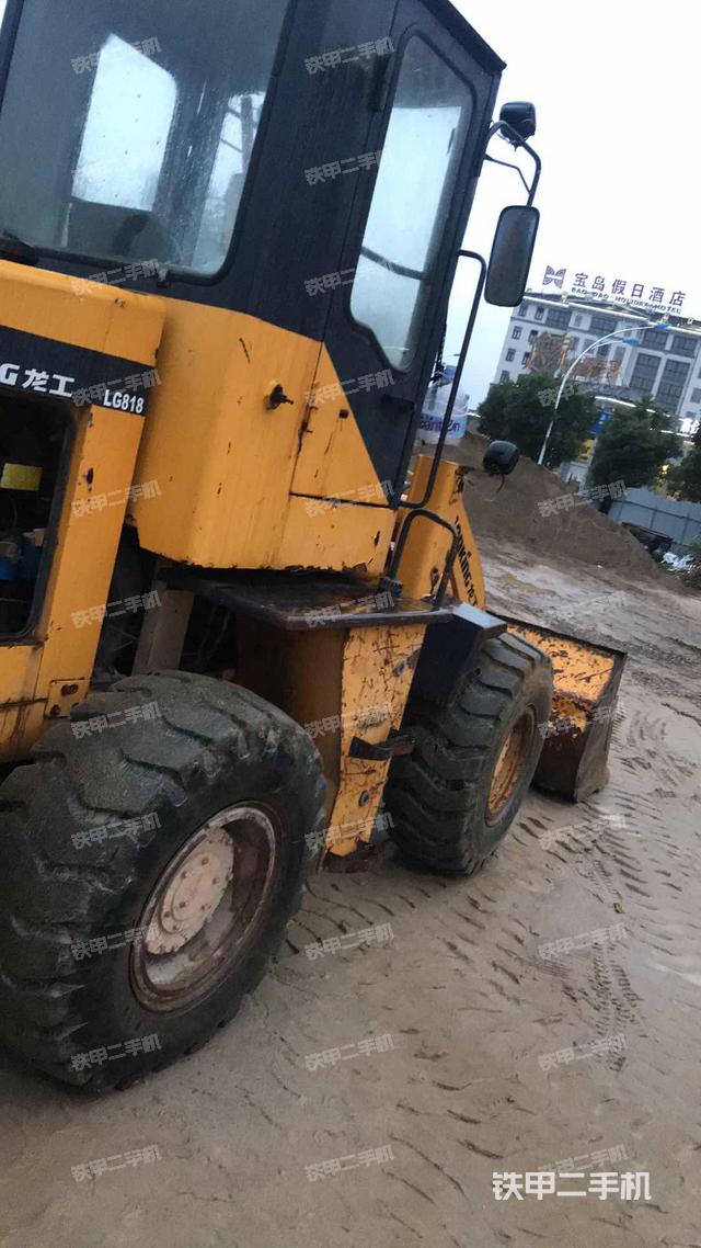 福建南平市龙工lg818装载机
