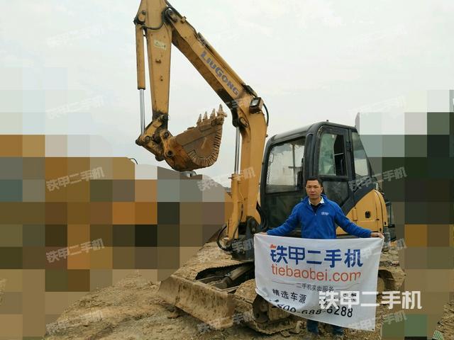 柳工clg906d挖掘机