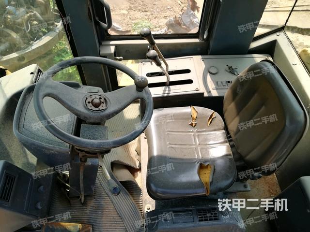柳工clg855装载机
