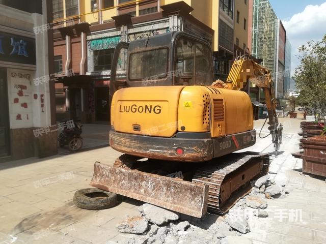 柳工clg906d挖掘机