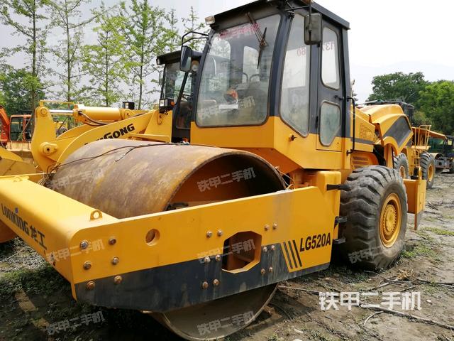 龙工lg520a机械驱动压路机