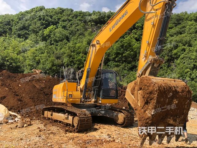 柳工clg926e挖掘机