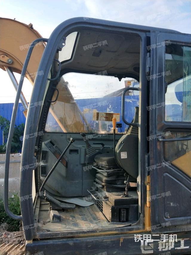 柳工clg908d挖掘机
