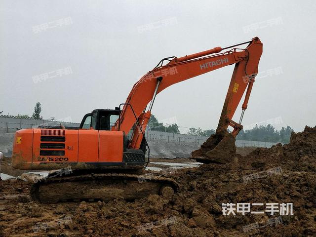 日立zx200-5g挖掘机