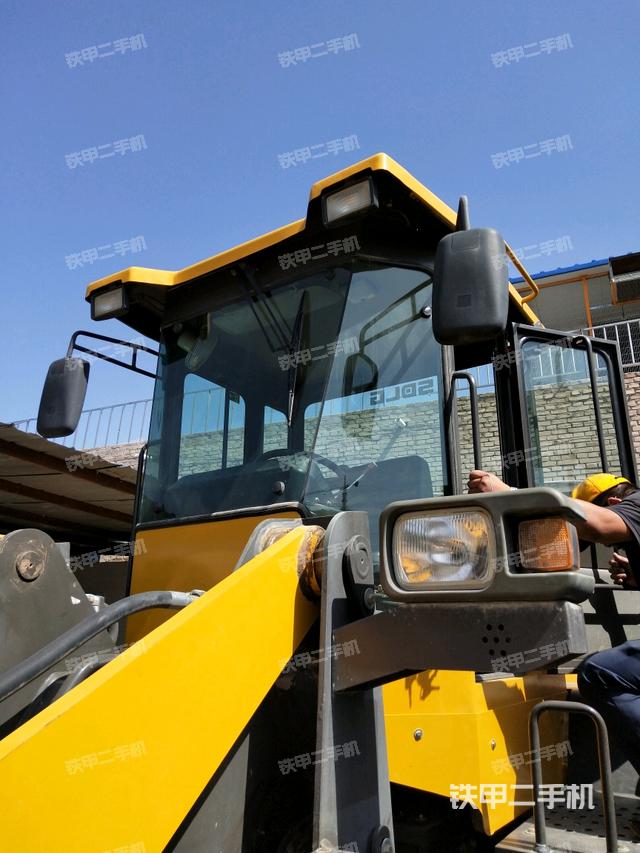 山东临工lg933l装载机