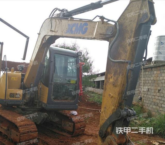 徐工xe75d挖掘机