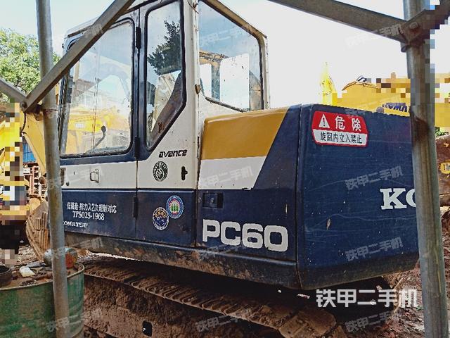 小松pc60-6挖掘机