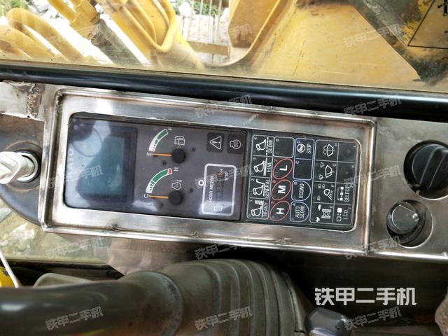 加藤hd820lc-2挖掘机