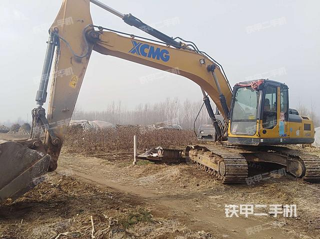 徐工xe200d挖掘机