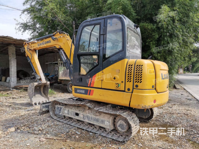 柳工clg9055e挖掘机