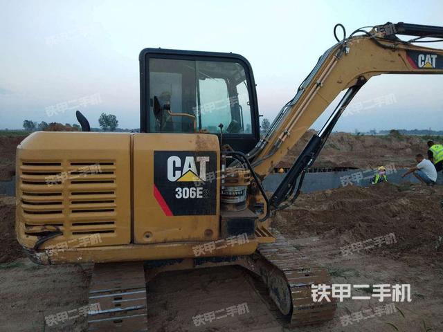 卡特彼勒306e2小型液压挖掘机