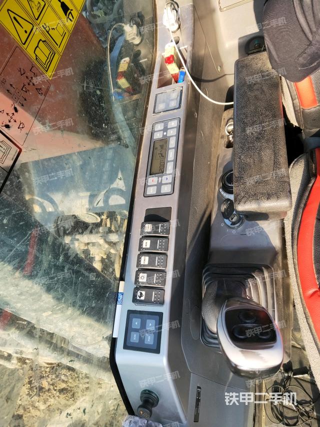 斗山dx215-9c挖掘机