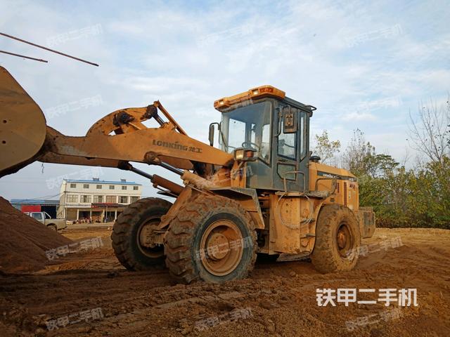 龙工lg833b装载机