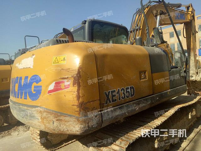徐工xe135d挖掘机