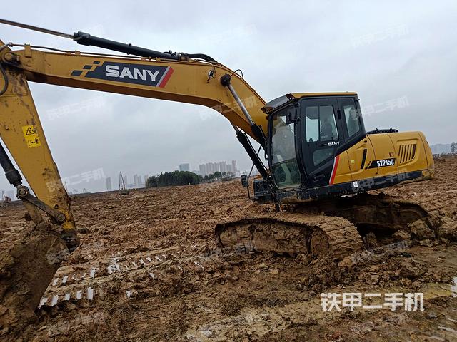 三一重工sy215c-10挖掘机