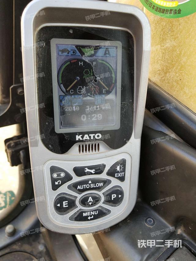 加藤hd820v挖掘机