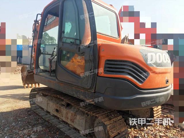 斗山dx75挖掘机