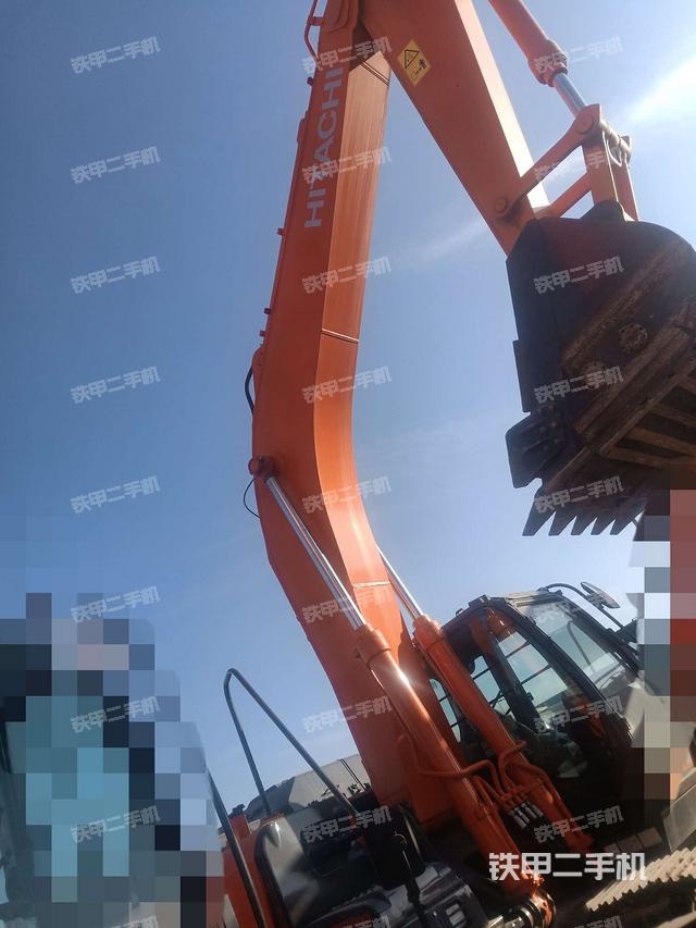 日立zx300-5a挖掘机