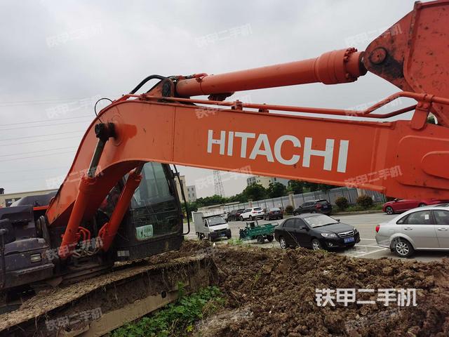 日立zx200-5a挖掘机