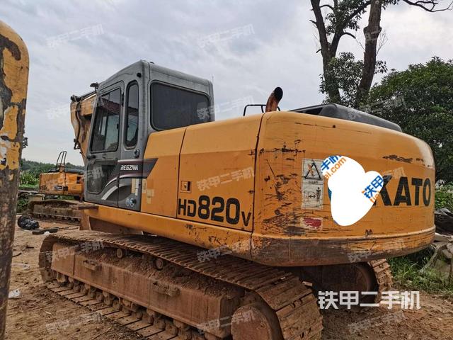 加藤hd820v挖掘机