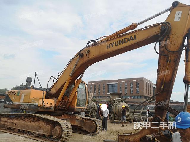 现代r335lc9t挖掘机