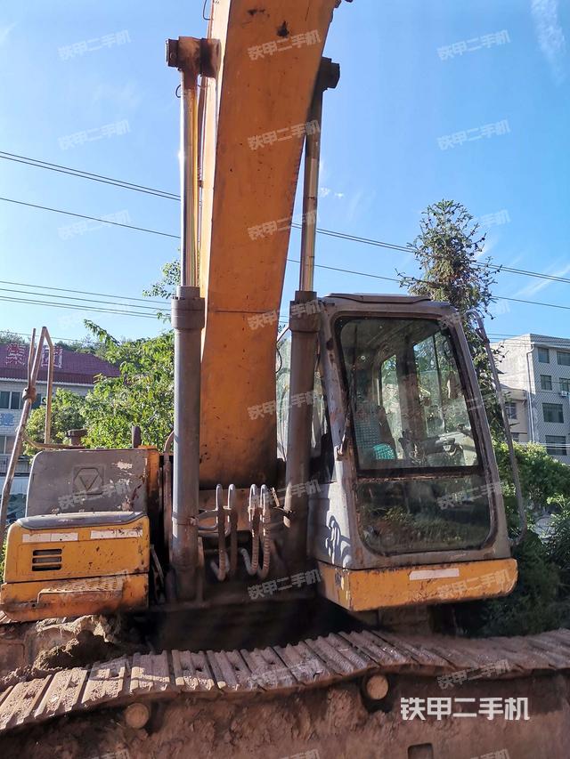 徐工xe260c挖掘机