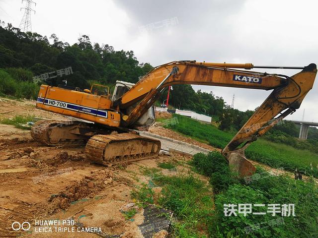 加藤hd700-7挖掘机