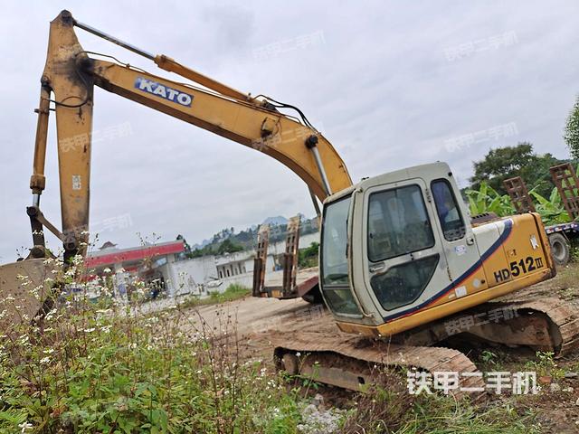 加藤hd512iii挖掘机