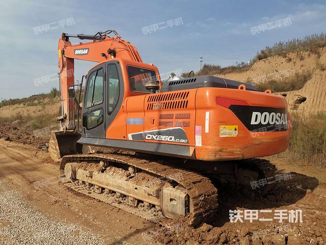 斗山dx230lc-9c挖掘机