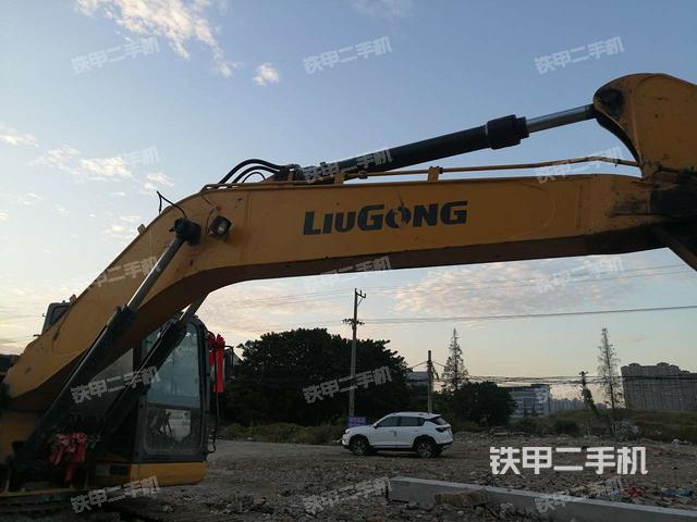 柳工clg920e挖掘机