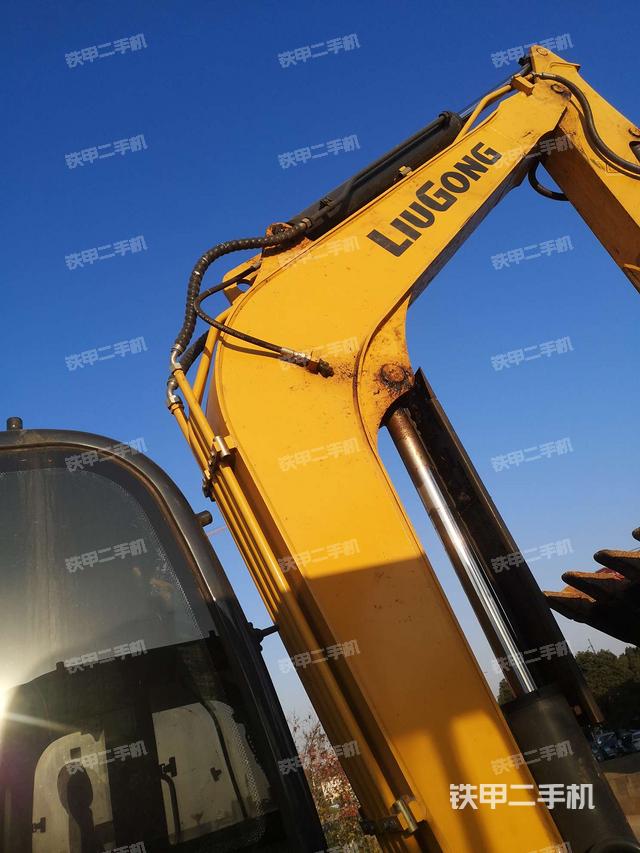 柳工clg9055e挖掘机