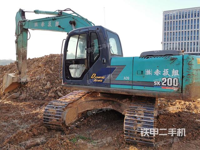 神钢sk200-6e挖掘机
