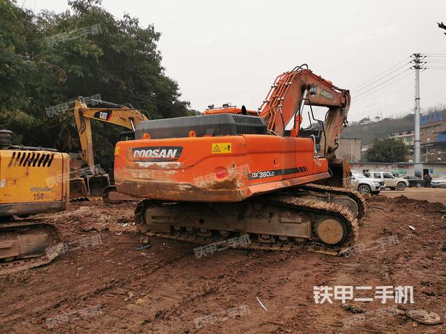 斗山dx380lc挖掘机