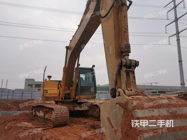 加藤hd820v挖掘机
